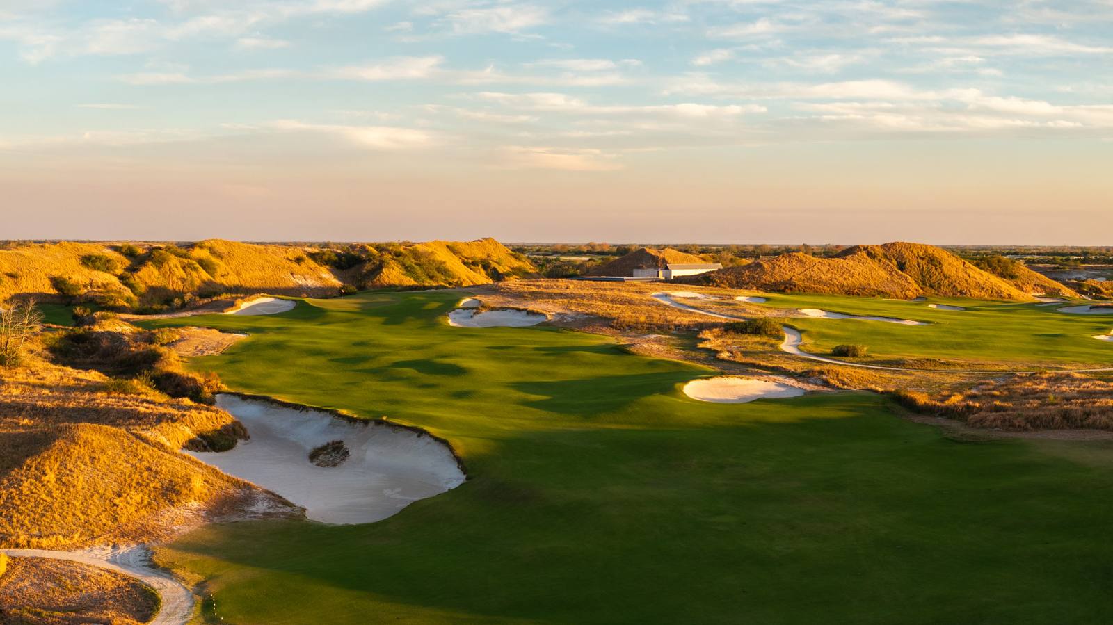 Streamsong golf course at sunset